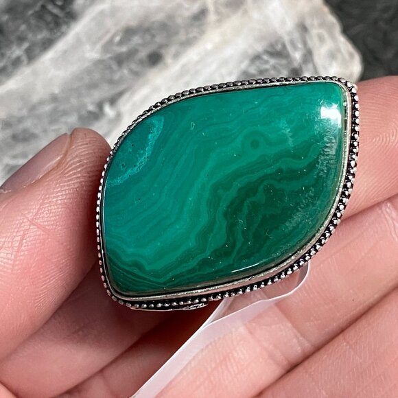 Natural Malachite Antique Styled Ring Size 8 and a Half - Picture 1 of 9